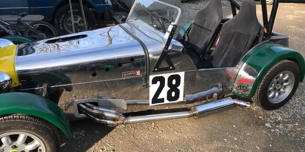 vielle voiture de course